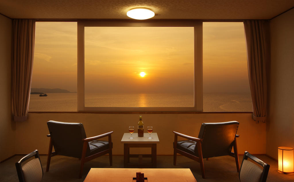 Tateyama Yuhikaigan Hotel Buitenkant foto